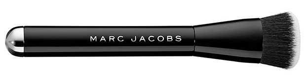 Pennello Marc Jacobs per polveri 