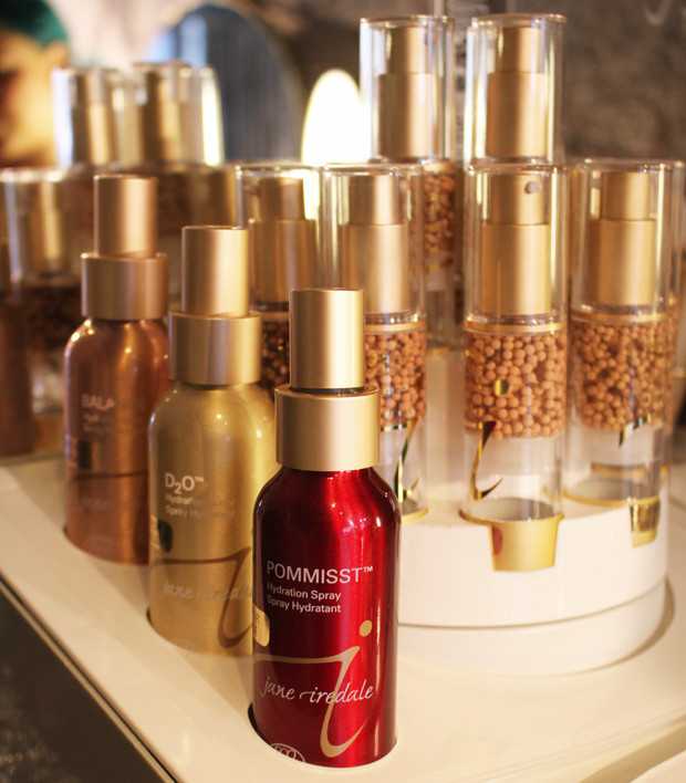 acque idratanti jane iredale