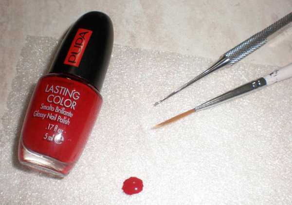 nail art rosso