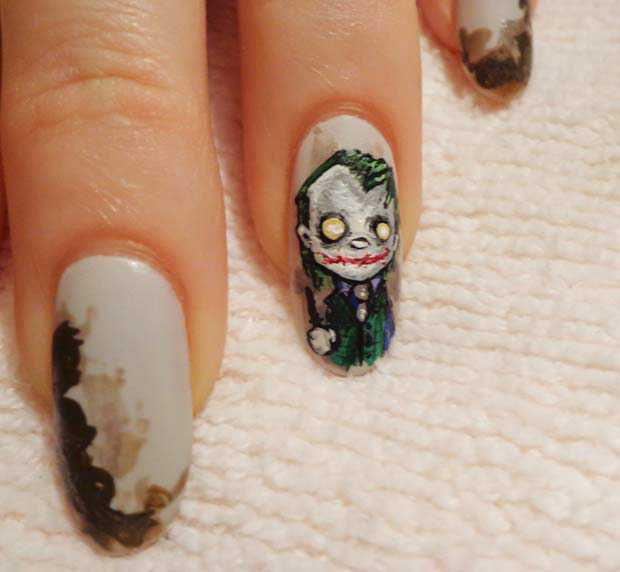 joker nail art 