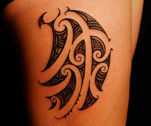 tatuaggi maori gambe