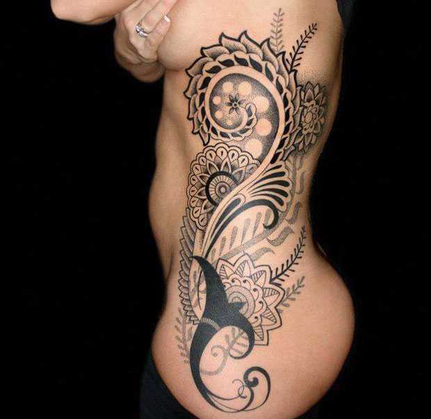 tatuaggi maori corpo