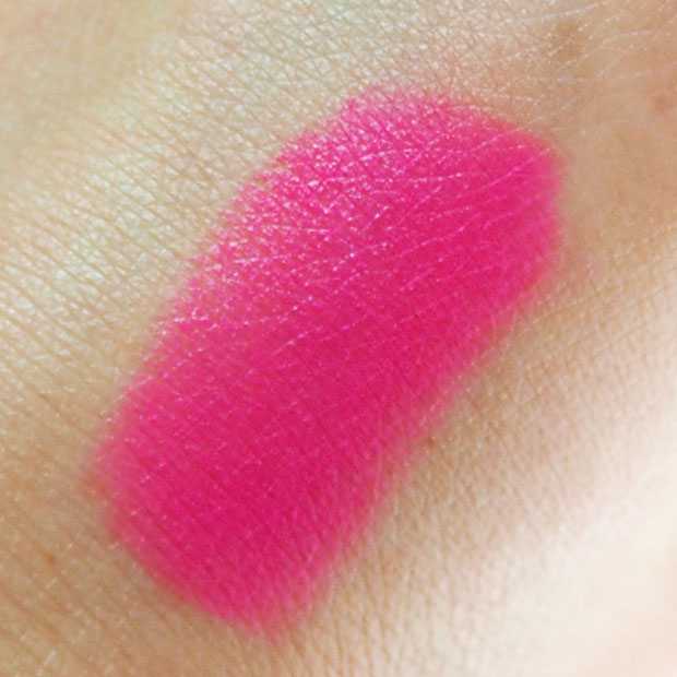 It's eats you up matte swatch rossetto make up revolution