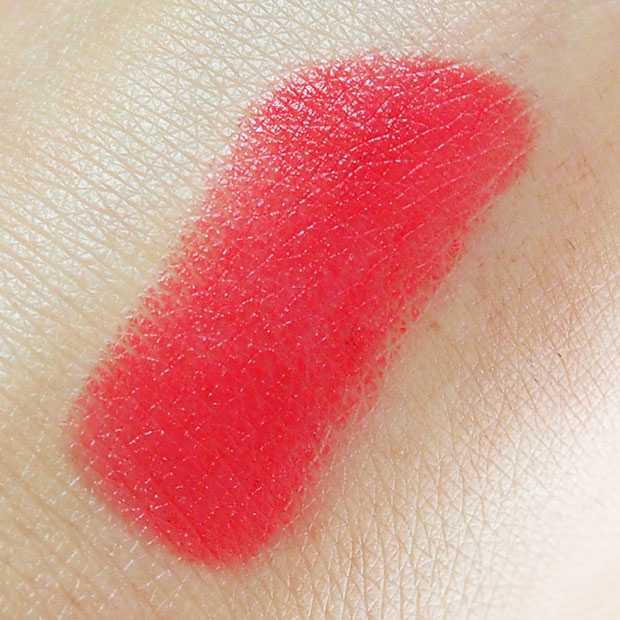 swatch rossetto make up revolution not in love