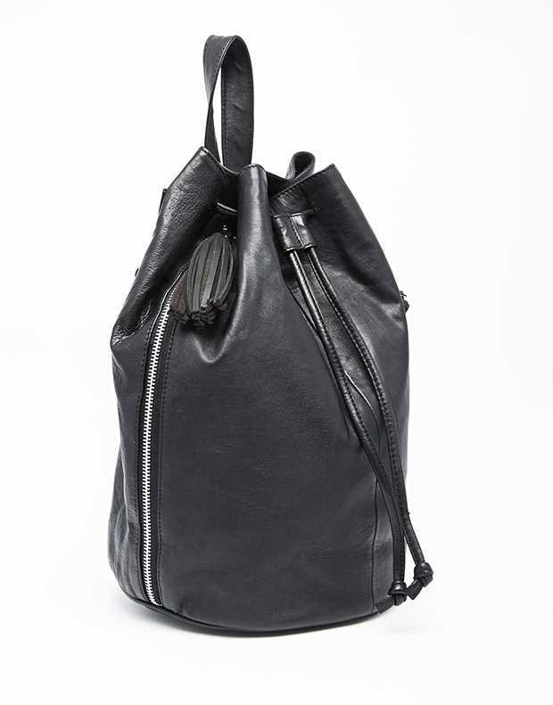 backpack zip laterale