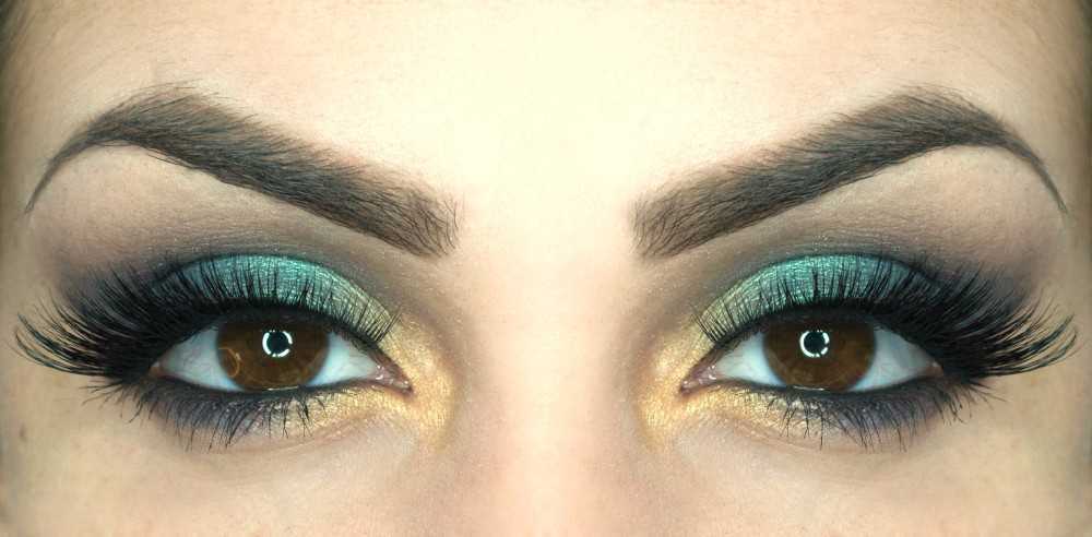 makeup azzurro per allungare e alzare lo sguardo