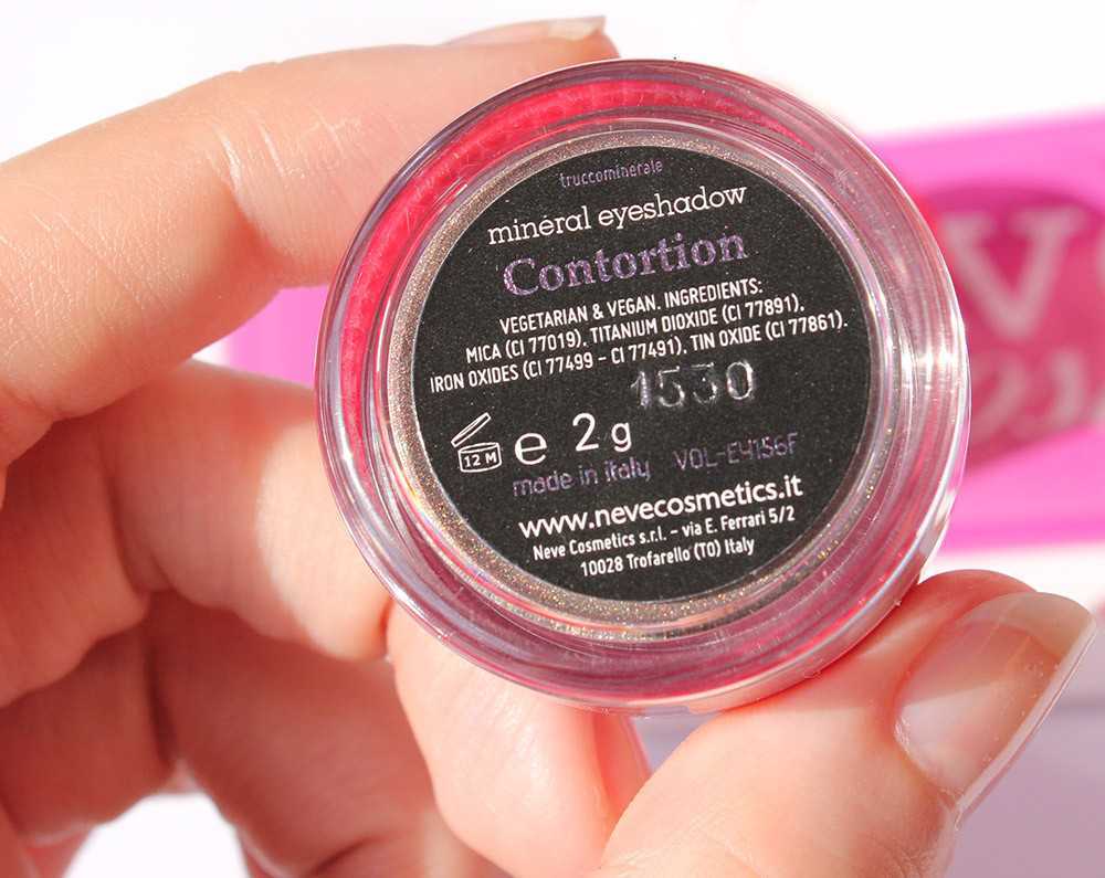 neve cosmetics contortion ombretto