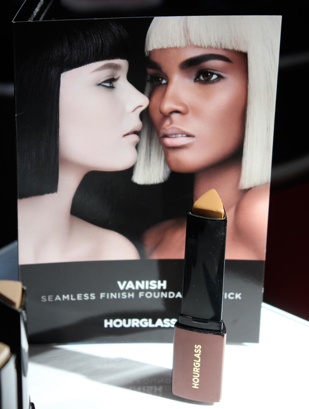 vanish seamless foundation hourglass