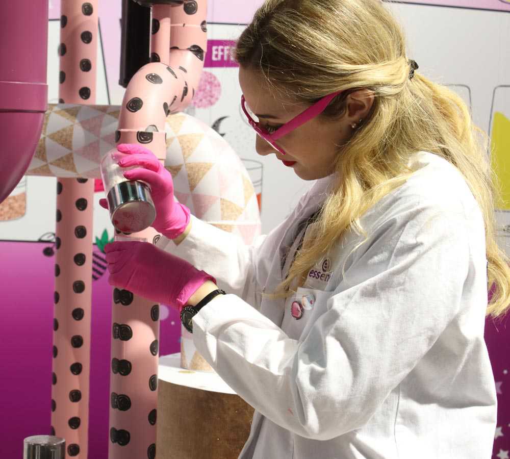 Essence laboratorio creazione Gloss Beautydea