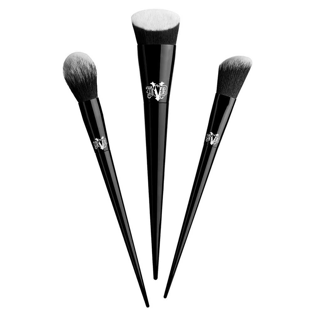 Kat Von D nuovi kit pennelli, fondotinta, correttore Beautydea