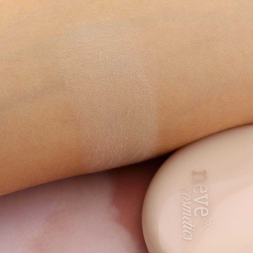 Swatches Neve Cipria fluffy matte 