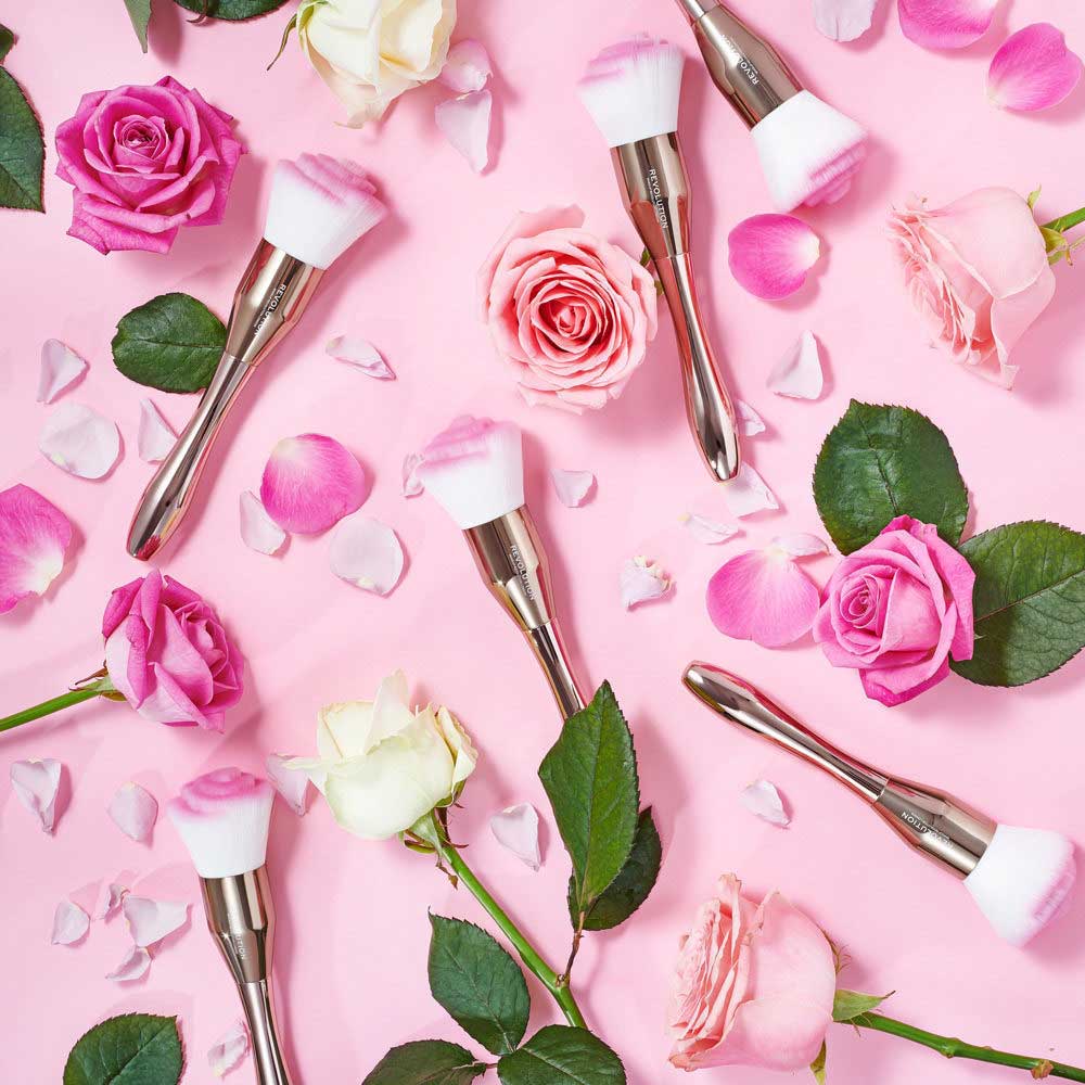 Pennello a forma di rosa Makeup Revolution Primavera 2019