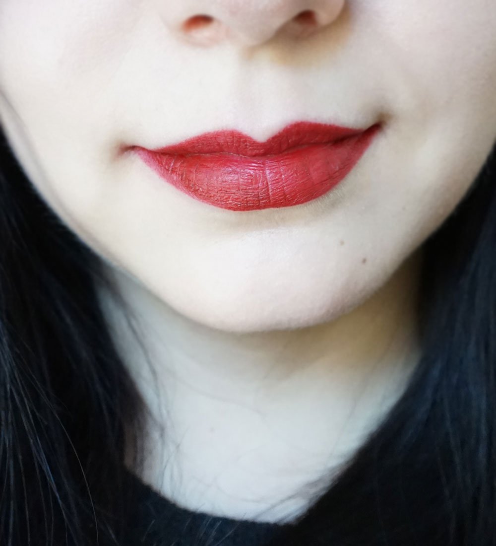 Neve pastello labbra rosso