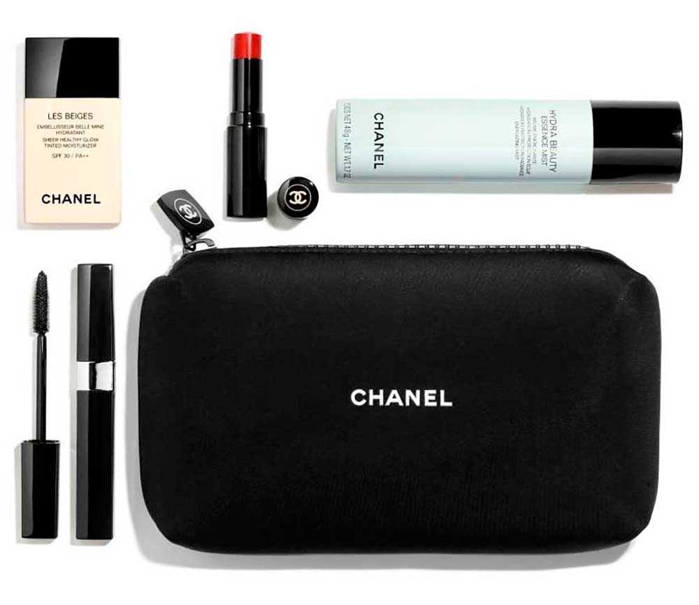 Chanel kit make up con pochette Set Sport