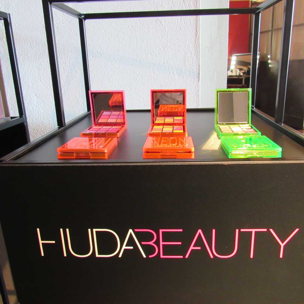 Huda Beauty palette ombretti Neon Obsessions