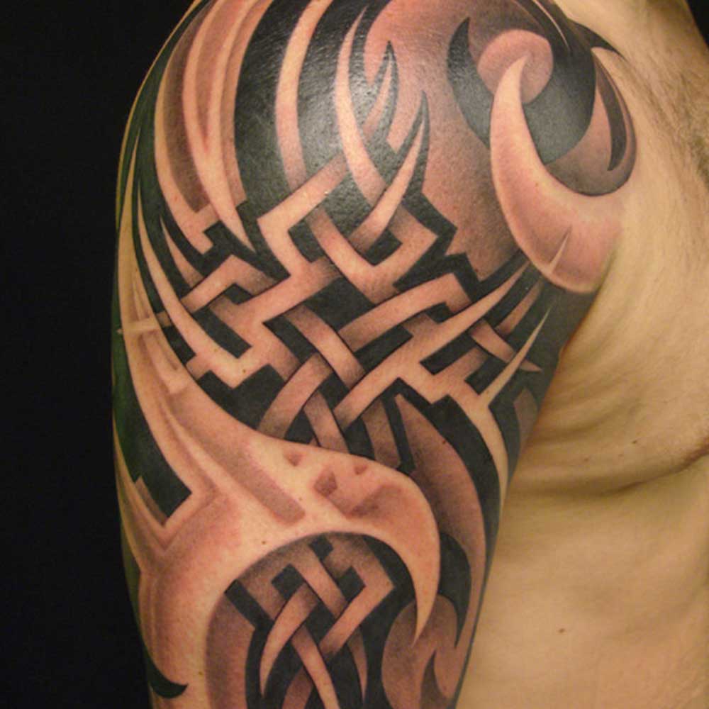 tatuaggi tribali braccio