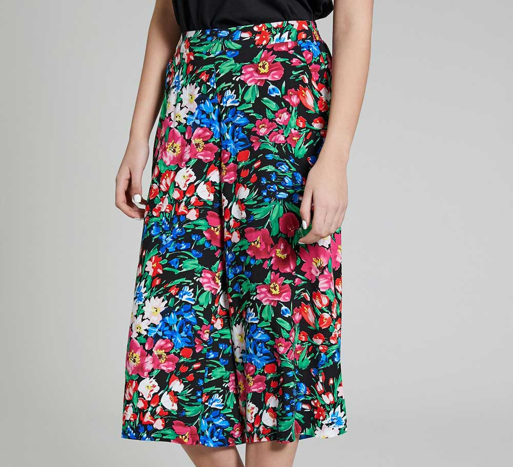 Pantaloni culotte a fiori Pantaloni culotte a fiori