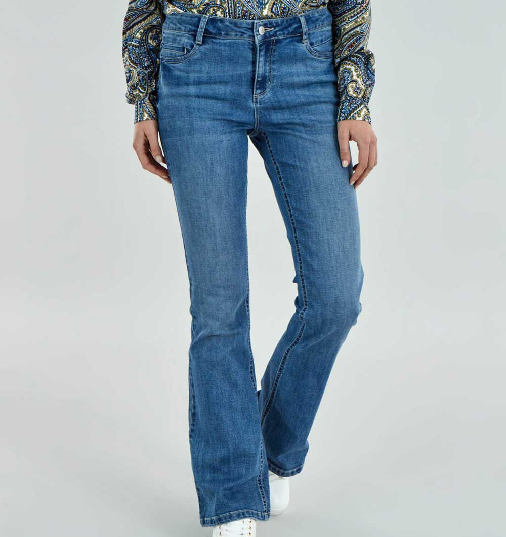 Jeans a zampa