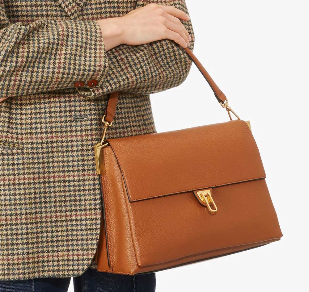 Borsa a spalla in pelle con grana Borsa a spalla in pelle con grana