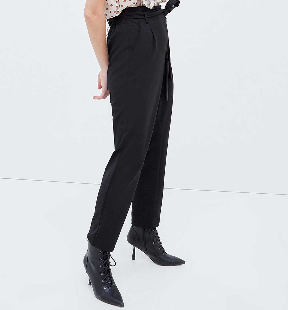 Pantaloni carrot Pantaloni carrot