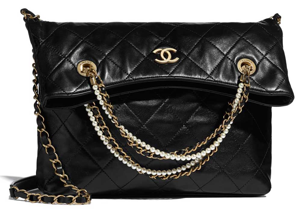 Shopper Chanel in pelle e perle