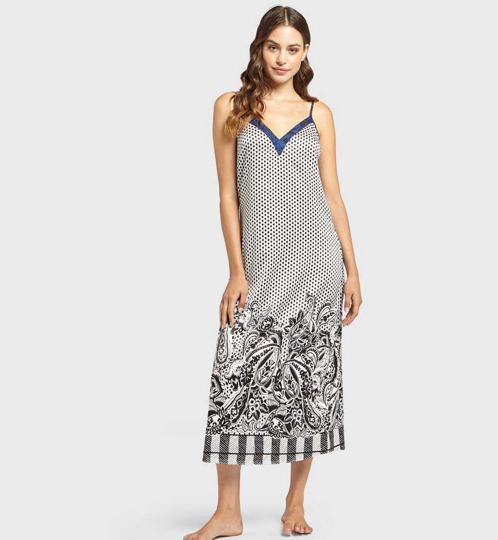 Sottoveste lunga bianca e nera Sottoveste lunga bianca e nera