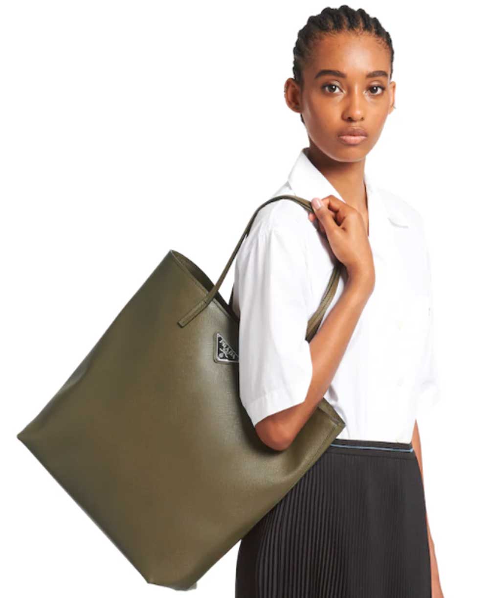 Shopping bag in saffiano Prada Shopping bag in saffiano Prada