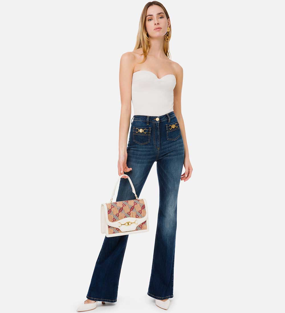 outfit jeans a zampa 2021