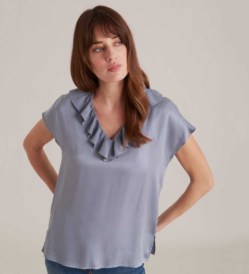 top elegante con volant top elegante con volant