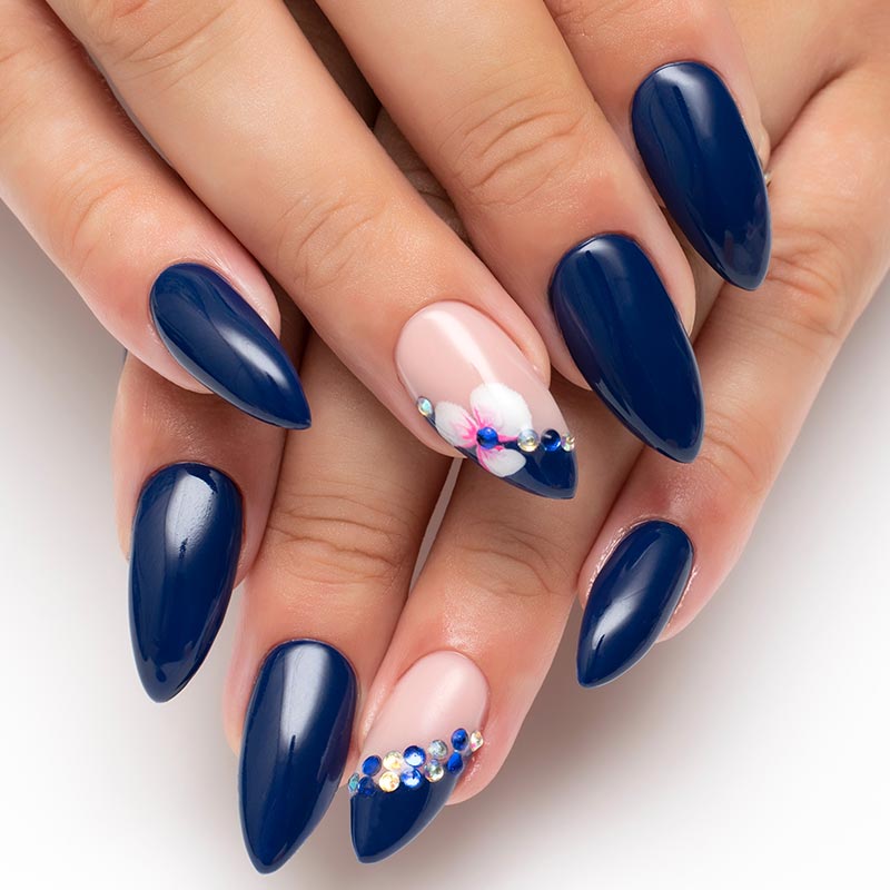 Nail art blu