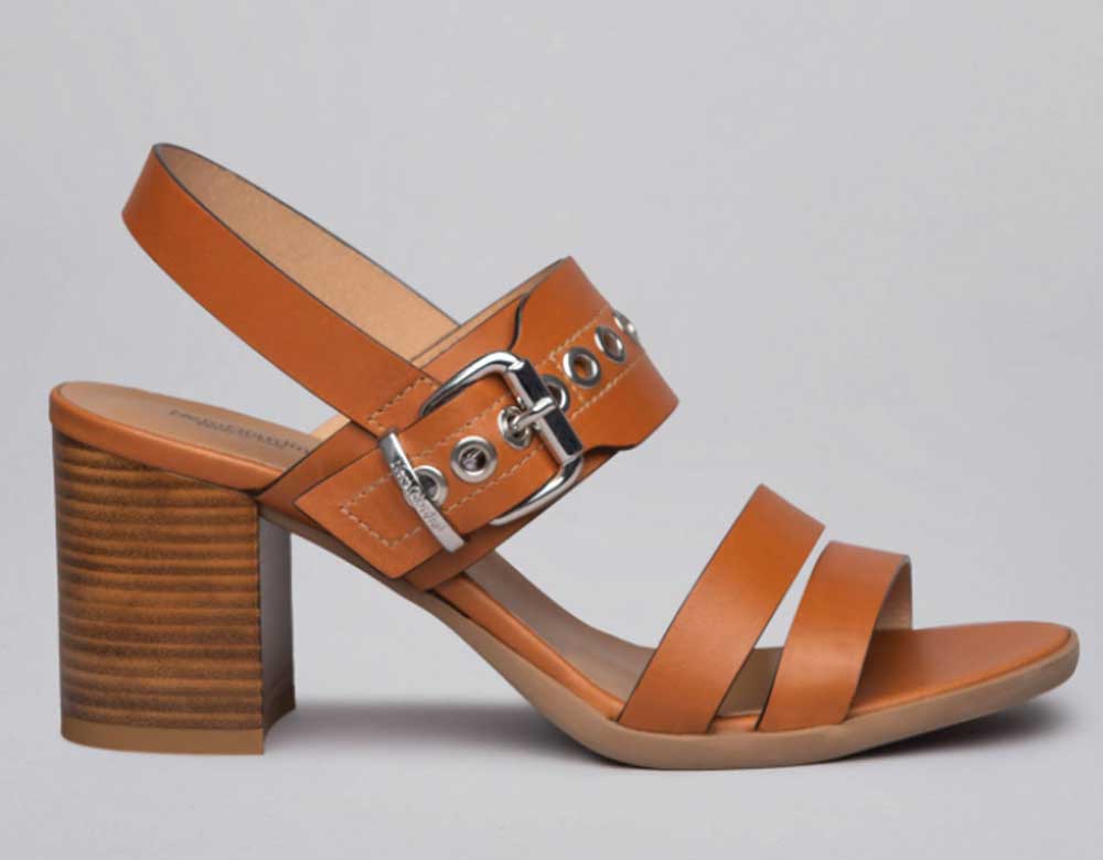 sandali marroni in pelle sandali marroni in pelle