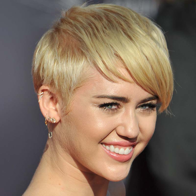 Taglio capelli corti bellissimo Miley Cyrus