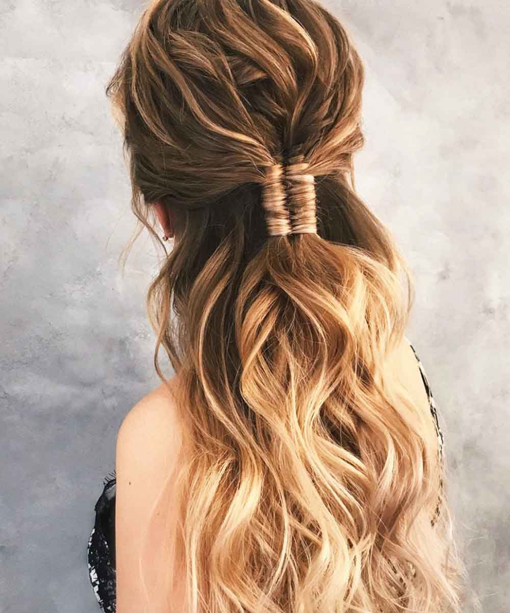 Semiraccolto estivo capelli lunghi Semiraccolto estivo capelli lunghi