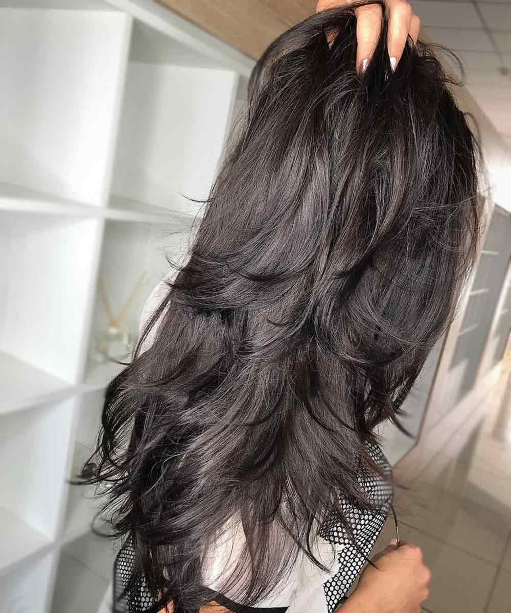 Capelli lunghi tagli scalati