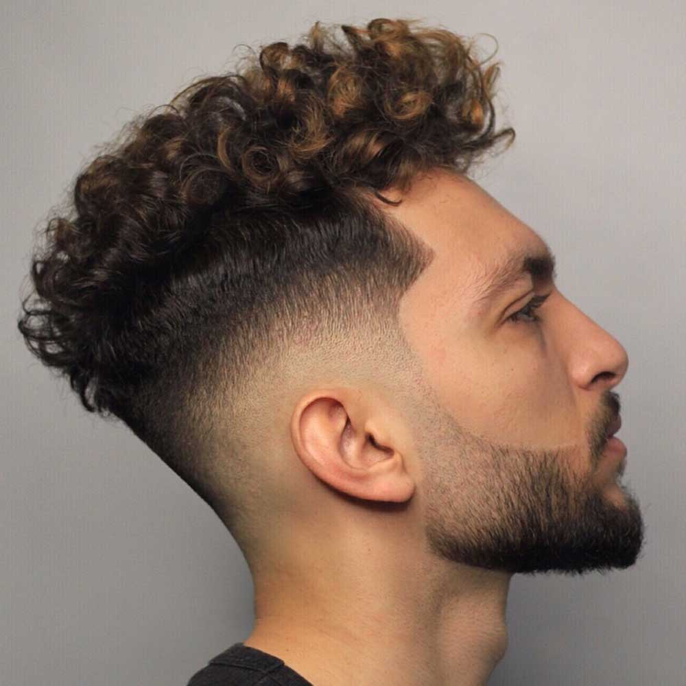 capelli ricci afro uomo