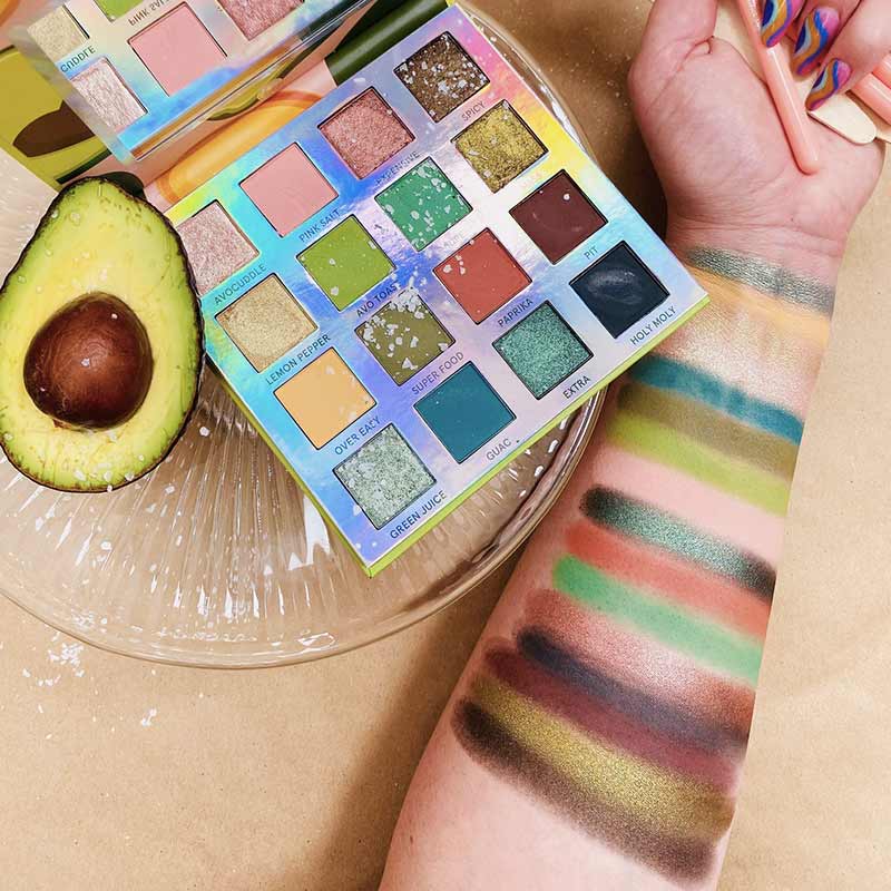 Swatches palette Avocado Toast BH Cosmetics