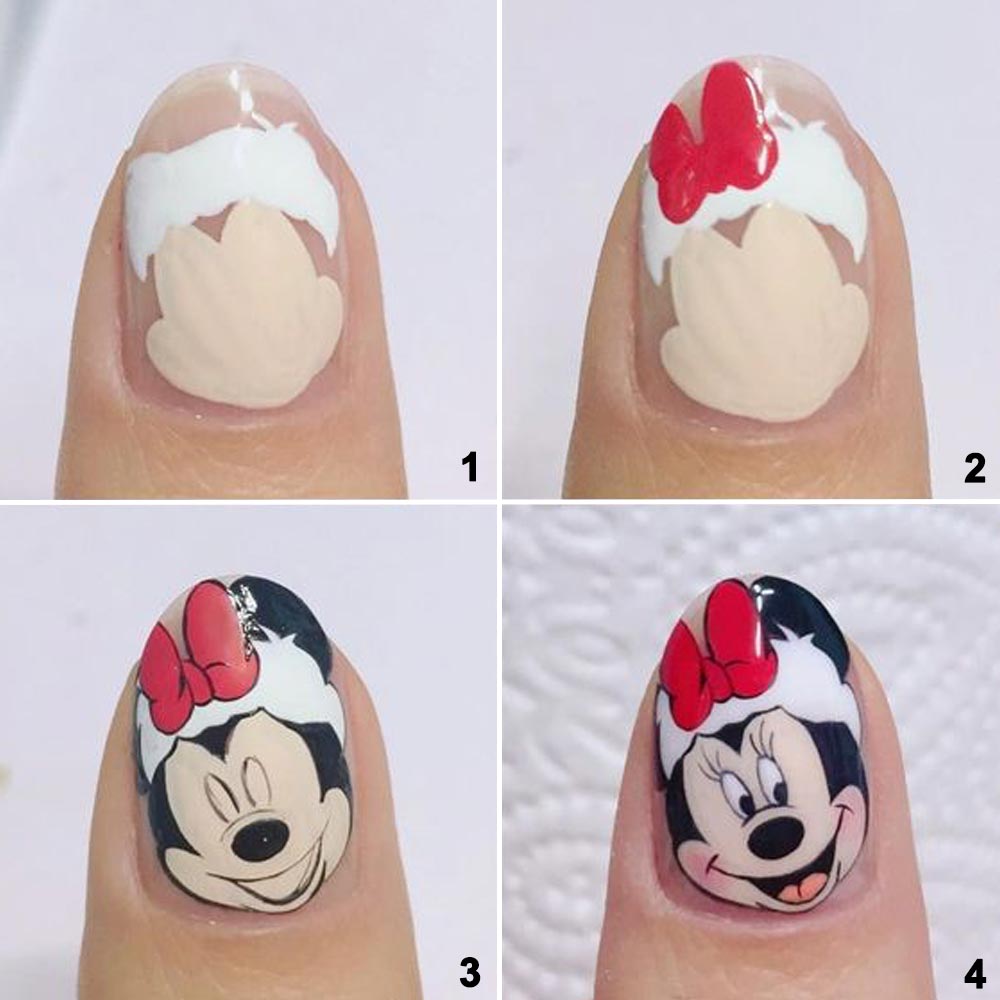 Semplice nail art Natale Disney