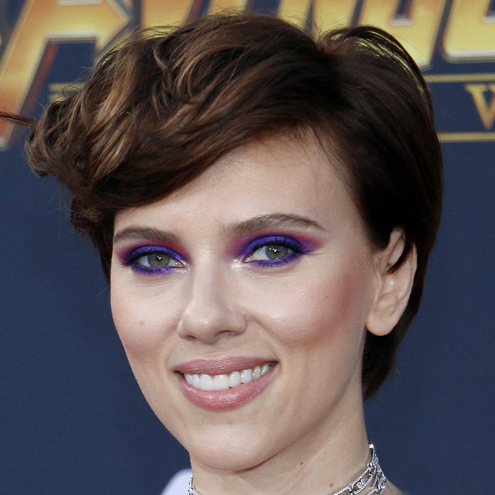 Pixie cut capelli mossi Scarlett Johansson