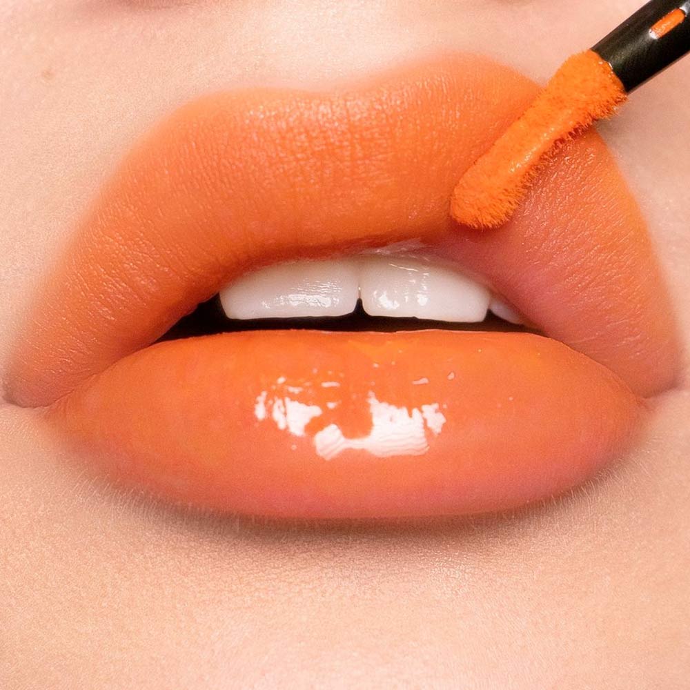 Trucco labbra arancione MAC