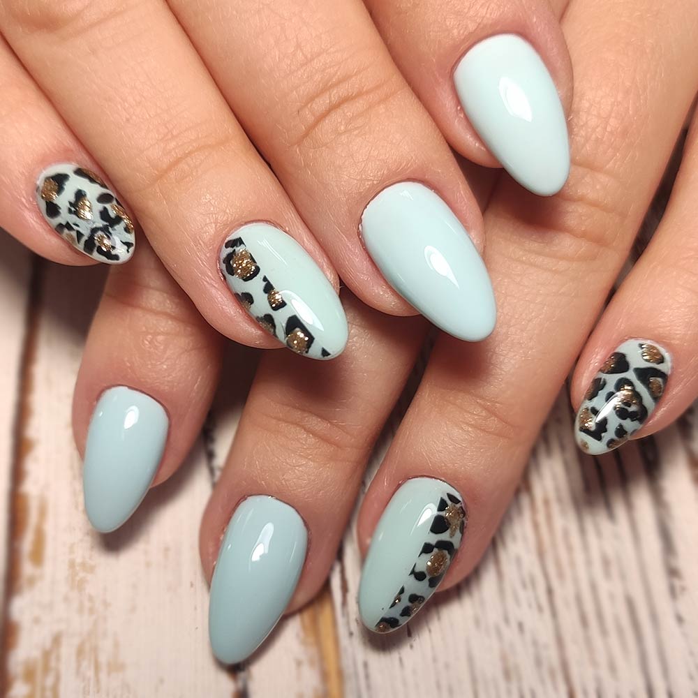 Nail art unghie gel mandorla 2020