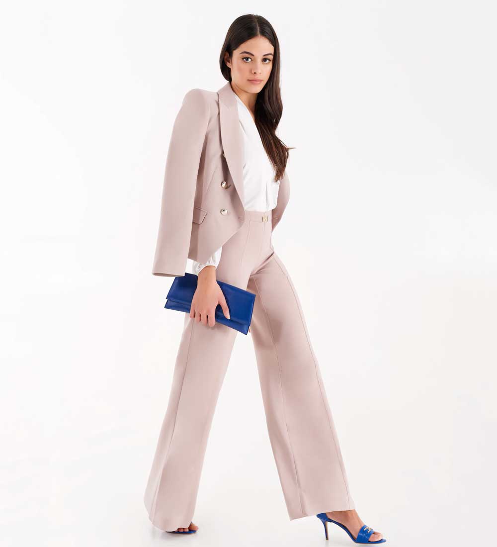Tailleur rosa cipria best sale rinascimento