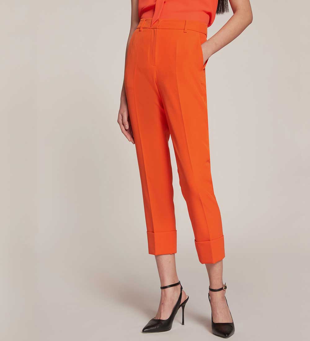 Pantaloni a sigaretta tinta unita Pantaloni a sigaretta tinta unita