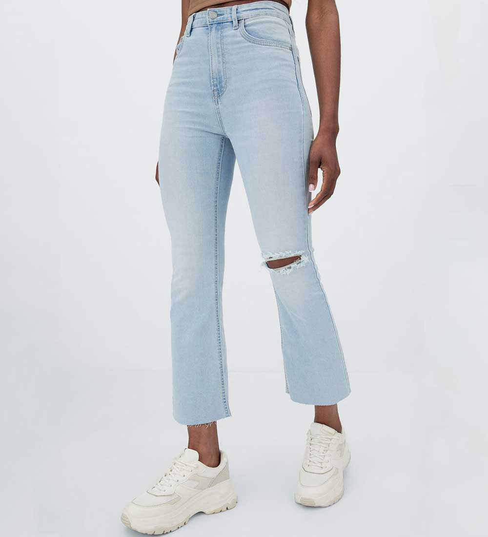 jeans cropped con strappi