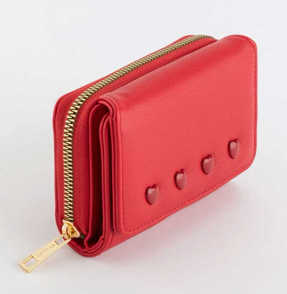 portafoglio rosso con borchie a cuore