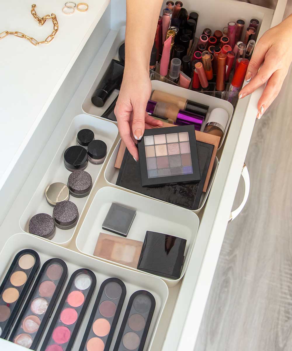 Come organizzare postazione trucco