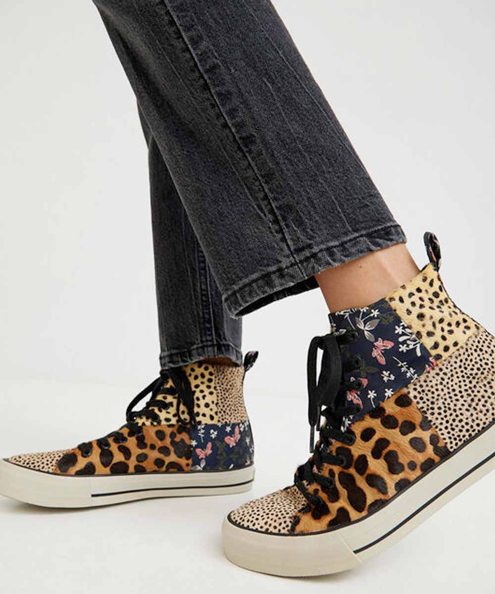 Sneakers animalier con patch