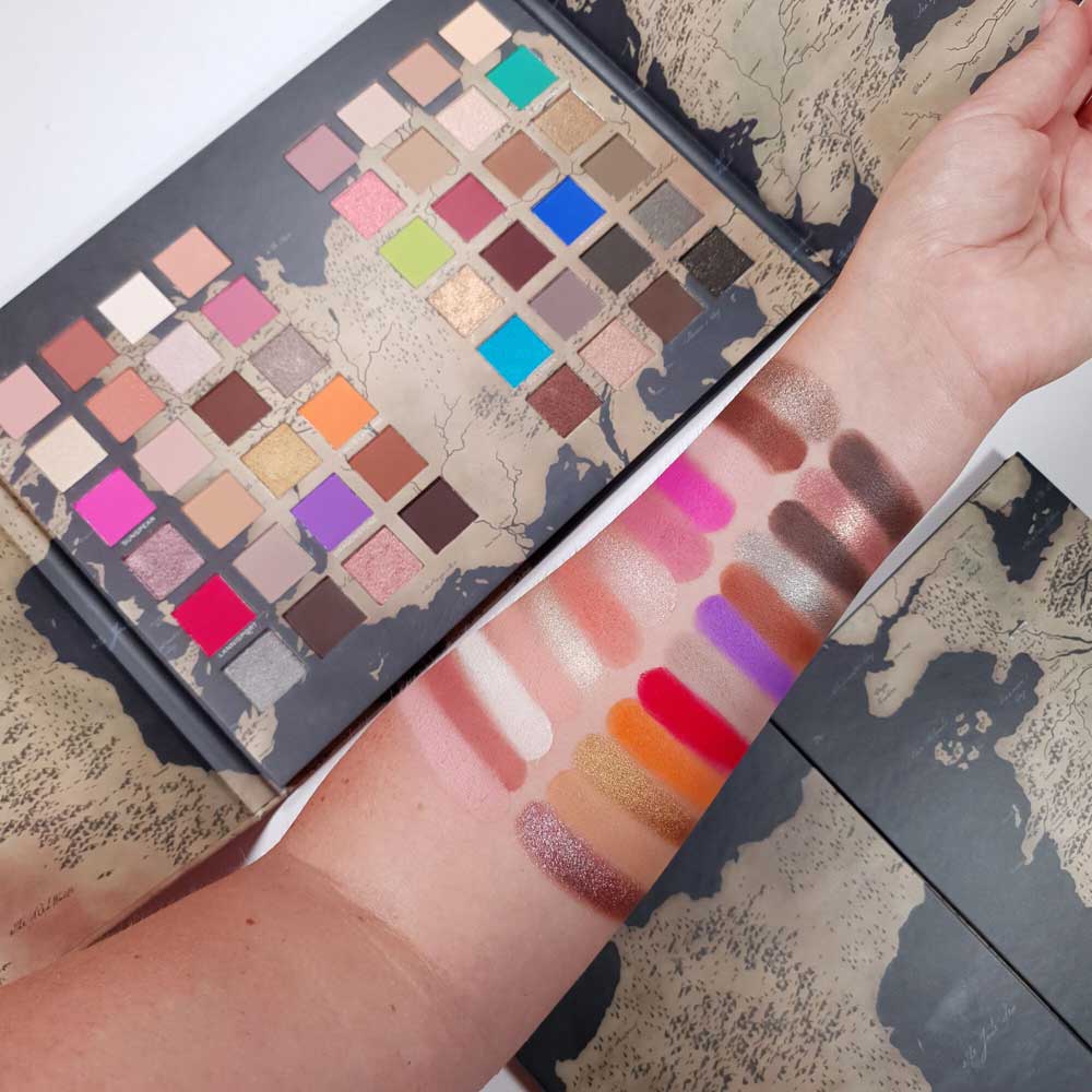 Swatches palette Revolution Game of Thrones