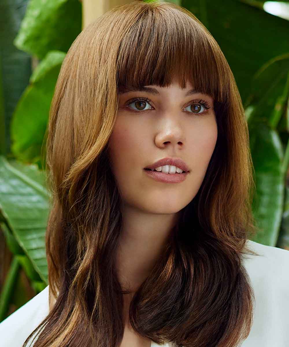 Capelli lunghi scalati frangia Capelli lunghi scalati frangia