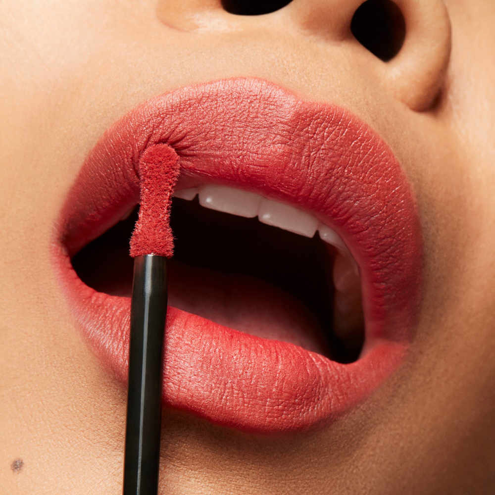 Make up labbra rossetto rosso MAC
