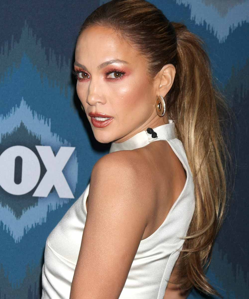 Jennifer Lopez coda capelli